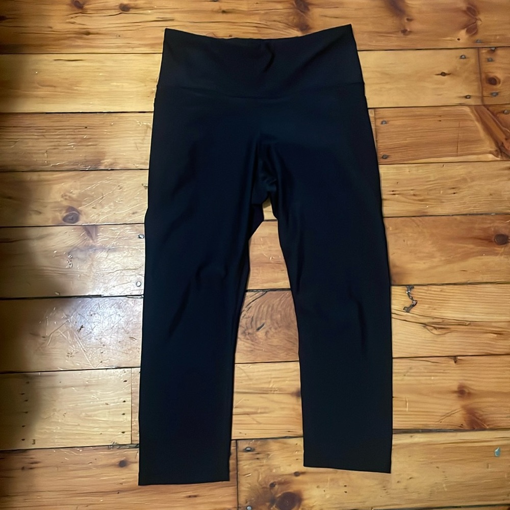 Old Navy Power Soft High Rise Crop Leggings